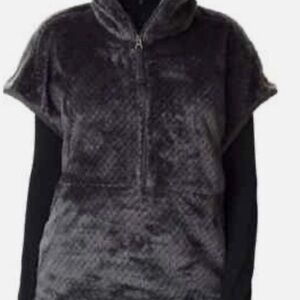Columbia Cozy Black Sherpa Fleece Pullover with hood. Size XS